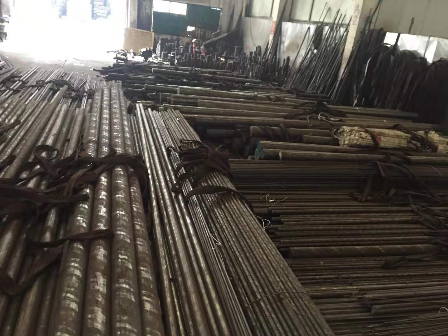 不鏽（xiù）鋼圓鋼（gāng）