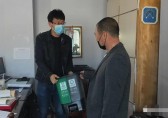 南長山（shān）街道發放分（fèn）類垃圾桶，引領垃圾91蝌蚪九色新風（fēng）尚