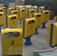 社區鋼製（zhì）垃圾桶