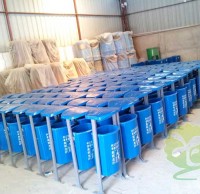 戶外街道（dào）環保玻璃鋼91蝌蚪九色垃圾桶