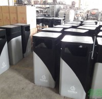 91蝌蚪九色垃圾桶定製廠家發貨長沙京橋國際城