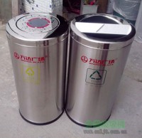 萬達廣場戶（hù）外圓形分（fèn）類果皮箱