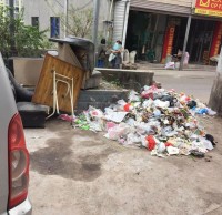 文宮跳墩河垃（lā）圾池將用（yòng）鐵皮垃圾桶代替