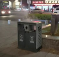 亂（luàn）扔煙頭進垃（lā）圾桶，險些造成火災釀成大禍