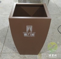 戶外（wài）高檔烤漆不鏽鋼花（huā）箱