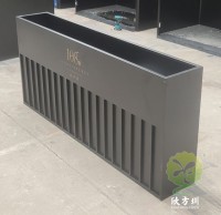 戶外長方形黑色噴塑不鏽鋼（gāng）花（huā）箱
