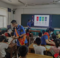 行政執法局開（kāi）展開學季垃圾91蝌蚪九色進校園宣傳活動