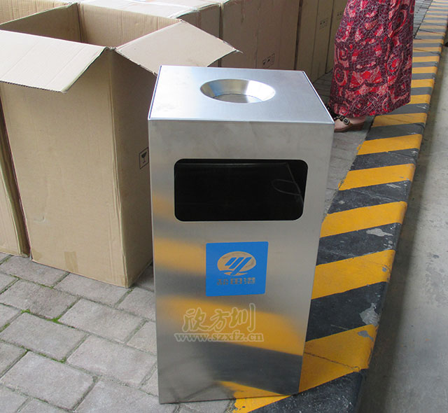 英式(shì)不鏽鋼垃(lā)圾桶 英式不鏽鋼垃圾桶