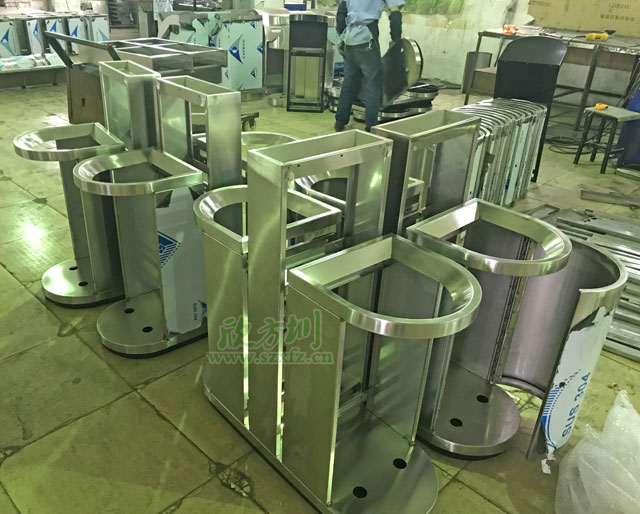 91蝌蚪九色垃圾箱焊接打磨（mó）圖（tú）